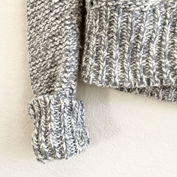 American Eagle Outfitters Womens Cardigan Sweater S Wool Blend Gray Chunky Knit - Picture 3 of 11